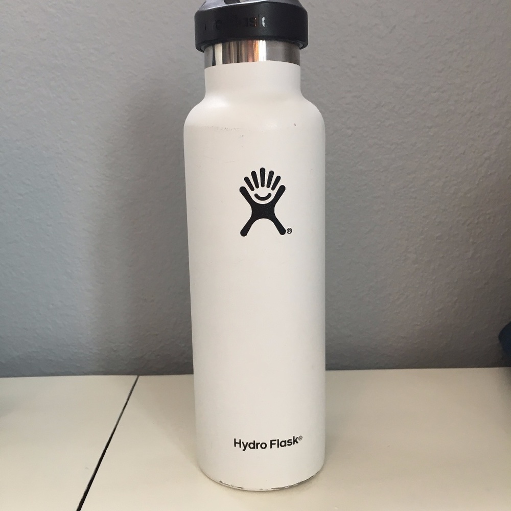 White 21oz HydroFlask